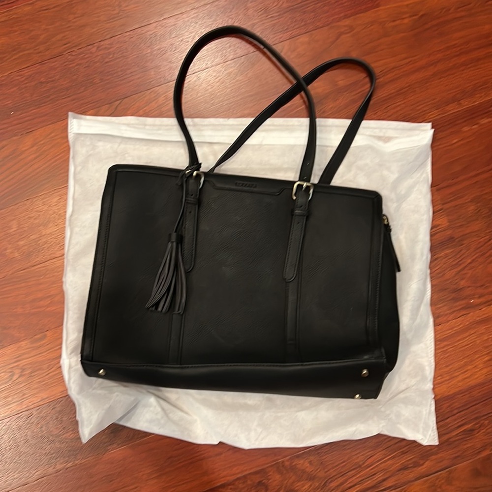 Ladies Black Leather Laptop Briefbag for 15.6” Laptop
